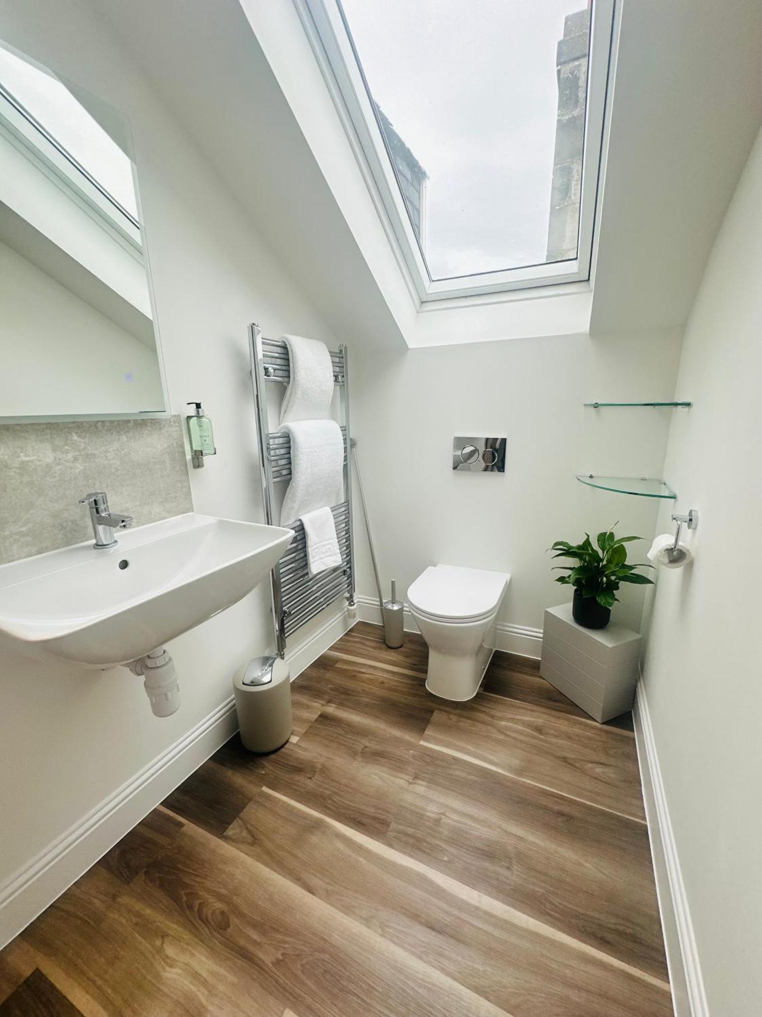 Barnet House Serviced Apartments Dunfermline Eksteriør billede