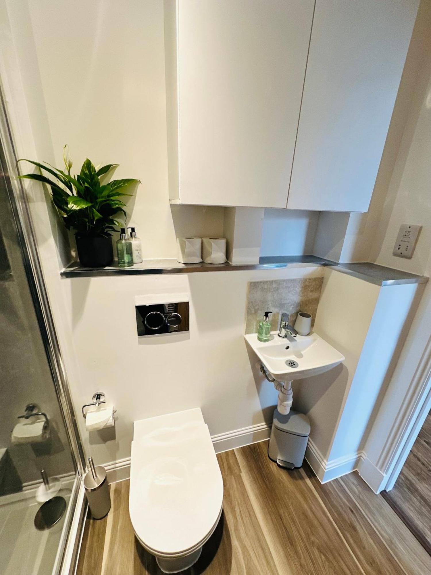 Barnet House Serviced Apartments Dunfermline Eksteriør billede