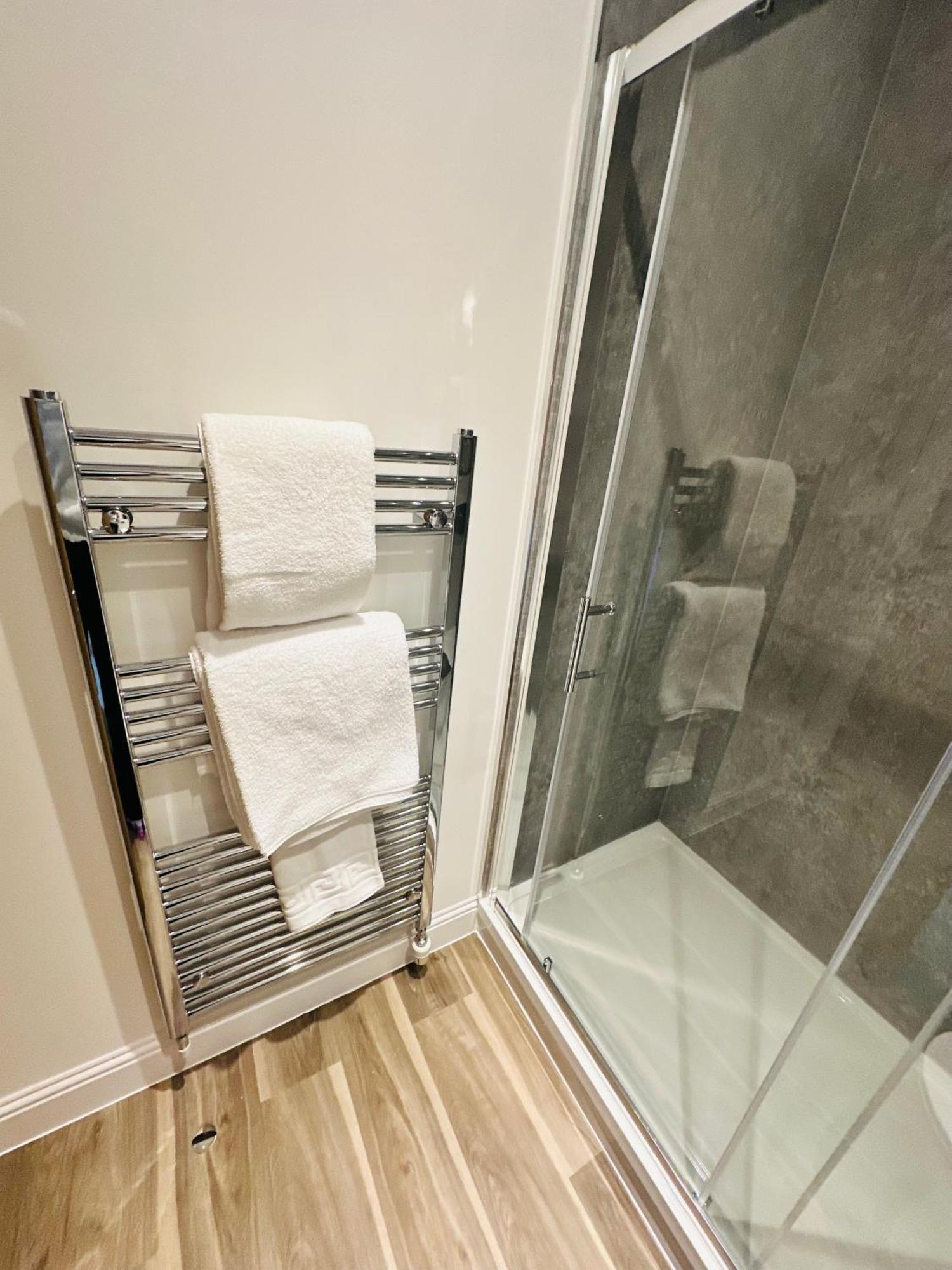 Barnet House Serviced Apartments Dunfermline Eksteriør billede